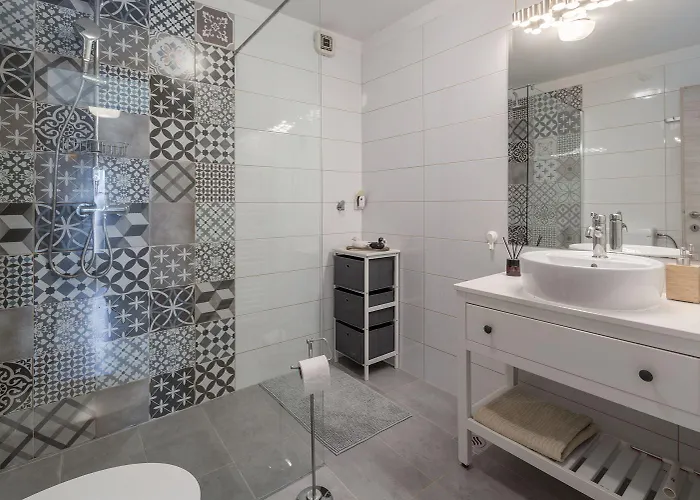 公寓 Modernes Mit Meerblick, Stylischem Interieur, Privatem Balkon, Grill, Klima, Wifi 波雷奇