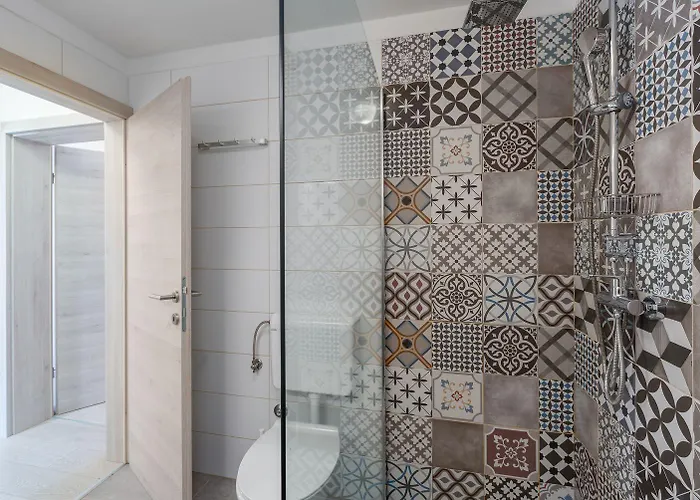 Appartement Modernes Mit Meerblick, Stylischem Interieur, Privatem Balkon, Grill, Klima, Wifi *