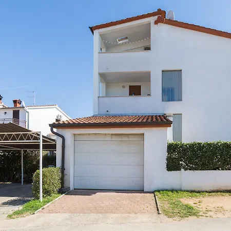 Modernes Mit Meerblick, Stylischem Interieur, Privatem Balkon, Grill, Klima, Wifi