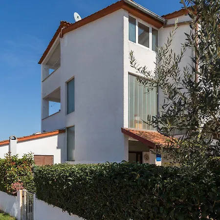 Modernes Mit Meerblick, Stylischem Interieur, Privatem Balkon, Grill, Klima, Wifi بوريتش